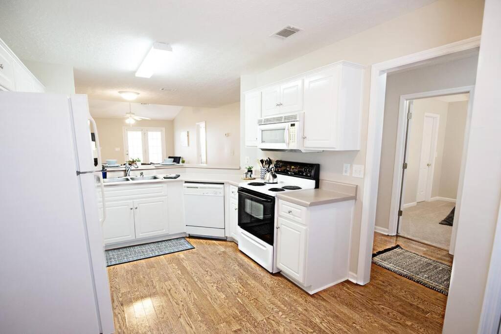 The Home Place & Prime Location Near I-20 Martinez 外观 照片